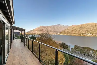 Image de The Lake House Summar