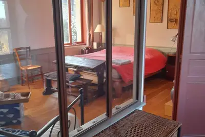 Image de 1 bedroom bed & breakfast in la vicomtã© sur rance