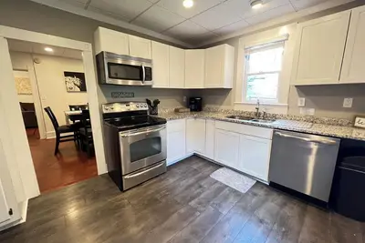 Image de Historic Home in Mt Pleasant