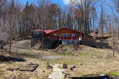 Image de Chalet Avec Accès à un lac Privé