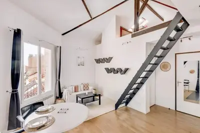 Image de Appartement Grand Volume Sis Ă Montrouge
