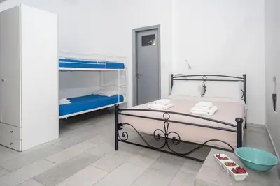 Image de Amazing Naxos Apartment | Apartment for Six Persons | Modern Furnishing | 20m from Agios Georgios Beach | Saint George
