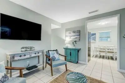 Image de Beach Cottage+Mayo+Snowbirds+Beach+Tpc Golf +Beach+Sunshine Park+Outside dining