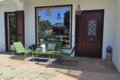 Image de Comfy Apartment with lush Garden in the heart of  Sant Agata sui due Golfi
