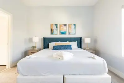 Image de Exquisite 3-bedroom, 3. 5-bathroom luxury townhouse in downtown Houston!