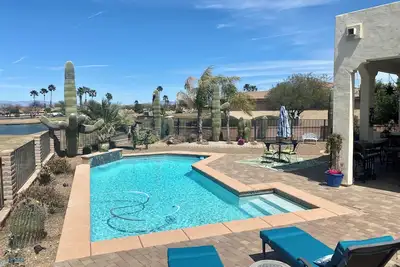Image de Gorgeous Green Valley Az house & pool in Qc GolfResortSUMMER Monthly Rental Only