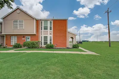 Image de 2 Bd/2. 5 Ba Townhome near Nasa!