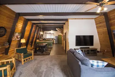 Image de Large Open Cabin - 30 Miles to Yellowstone - WiFi
