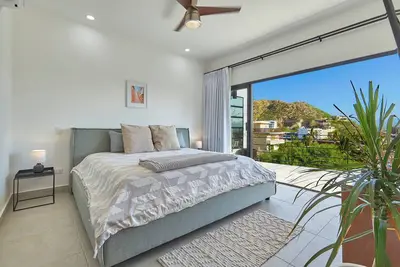 Image de Exclusive Pedregal Condo W/pool & Jacuzzi