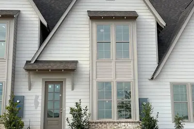 Image de Back To College! 3 Bed Rooms 2. 5 Bathroom- College Street near 280