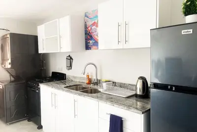 Image de 5 minutes to the night life and more! Entire rental unit in Corinth, Saint Lucia