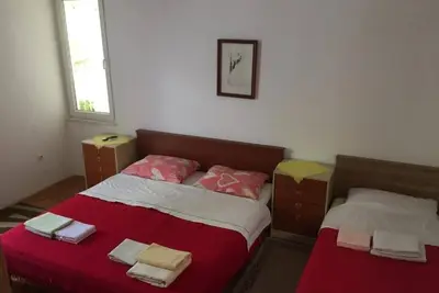 Image de Appartement d'une chambre avec la terrasse et la vue sur le mer Brela, Makarska (A-22910-e)