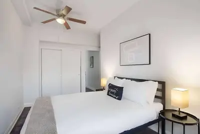 Image de Sleek & Functional 2-Bedroom Apt