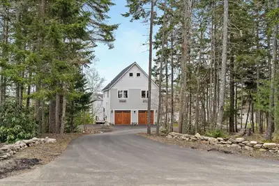Image de Celestial Compass | 2 Bed, 1 Bath