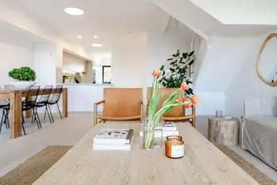 Image de Pooch Friendly Renovated Beach Retreat with Views