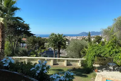 Image de Villa Provençale, Piscine, Tennis Privé, vue Panoramique Cannes, Esterel,