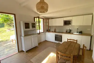 Image de Maison Collinette des Lecques, 4  guest. Large garden - 5mn walk to the beach