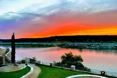 Image de *Recently Renovated Hill Country Island Retreat - Loaded with Amenities!