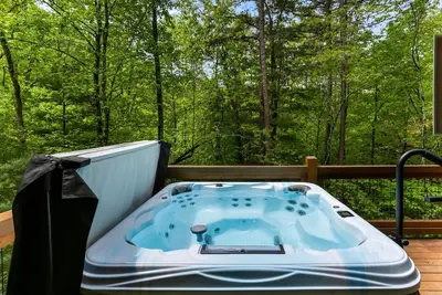 Image de Modern Rustica - Modern Luxury, Hot Tub, Game Room, Just Mins from Blue Ridge