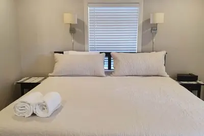 Image de Buckhead Cozy Home with Everything by Everything.