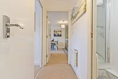 Image de Sage Apartment • Sleeps 3 • Great Location • Free Parking • Fast Wifi