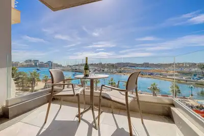 Image de Idyllic Apartment with Valletta and Harbour Views