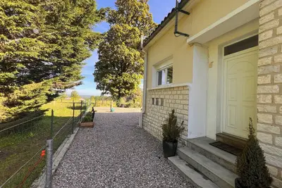 Image de Charente, Mazerolles, France 2 Beds, garden, pets, bike store, views, Lakes,