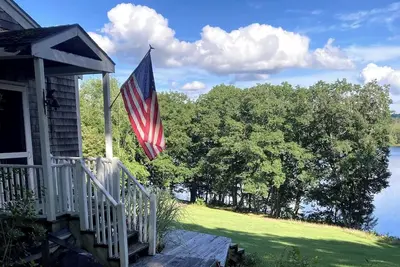 Image de Spacious Lakefront Cottage in Beautiful Union, Maine