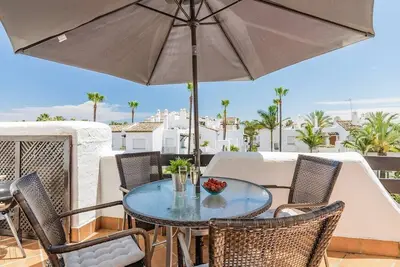 Image de 2 bedroom apt close to the sea