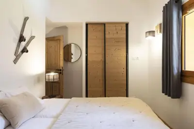 Image de Wifi, vue montagne, remise en forme, sauna, hammam, terrasse, balcon, parking, télévision