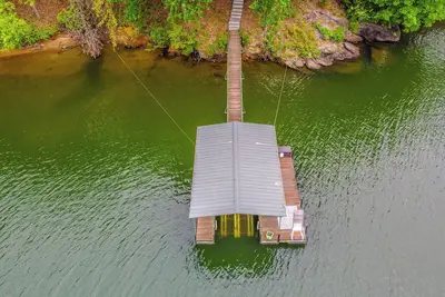 Image de Seneca lake house with private dock only 15 minutes from Clemson!