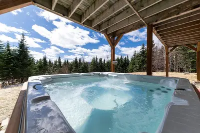 Image de Cardinal du Massif 17 - Chalet & Spa Riverain