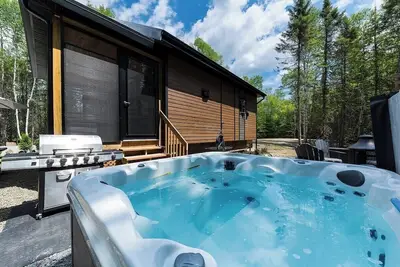 Image de Boréa 10: Retraite Paisible en Nature, Spa et Bbq