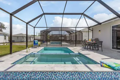 Image de Casa Rio! Modern Pool\/Spa Home!