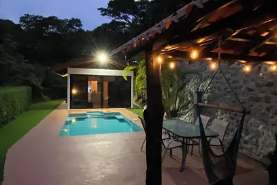 Hidden Gem in Ojochal - Walking distance to everything!