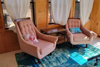 Image de Your summer get away starts at Lawless Lake!