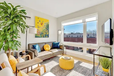 Image de New, quiet townhome in heart of St. Elmo w/ sun patio