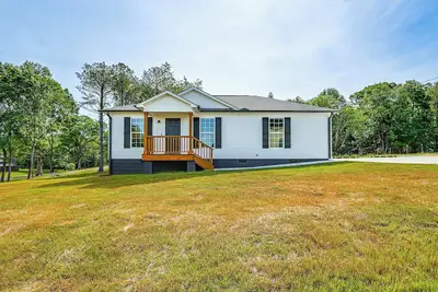 Image de Secluded Guntersville Home Near Lake & Marinas!