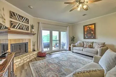 Image de A delightful condo near everything in the Hill Country - Camelot at Canyon Lake
