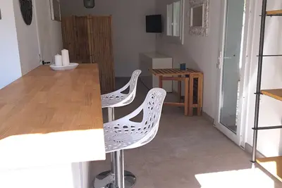Image de Appartement Chaleureux de 35 m2 - Proche Toutes Commodités