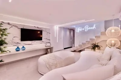 Hospedagem Triplex Beira Mar 7 Estrelas Patacho - Piscina com Vista Panorâmica