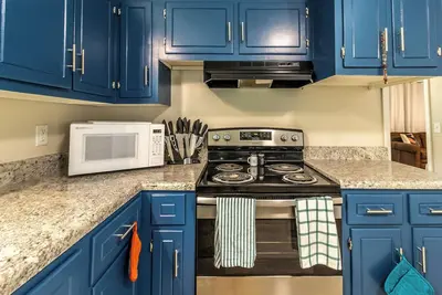 Image de Family Home + Playroom + Garage 10min to Downtown