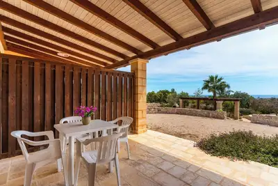 Image de Appartement 'Villa Giaquinto 495' avec vue sur la mer, piscine partagée et climatisation