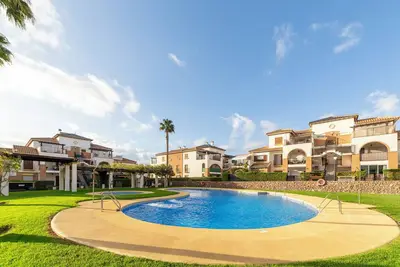 Image de Appartement 'La Pergola De Al Andalus Resort' avec vue sur la mer, Wi-Fi et climatisation