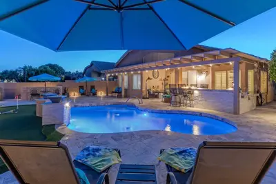 Image de Amazing: 50+ 7 Day Min, Pvt Htd Pool, Putt Green, Pool Table, Hikers/Bikers/Golfers Oasis