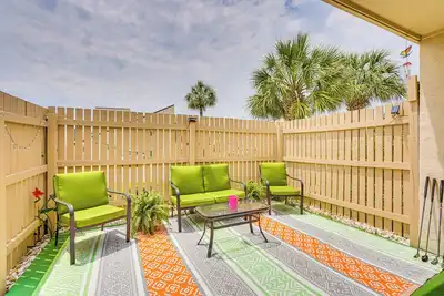Image de Walk to Beach & Dining! Pcb Condo w/ Patio & Pool