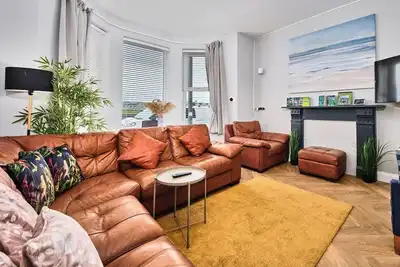 Image de Dunluce Green 1 ~ High-Finish Luxury beside Beach
