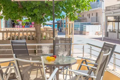 Image de Bosset Platja - Spacious semi-detached house close to the sea with free Wifi