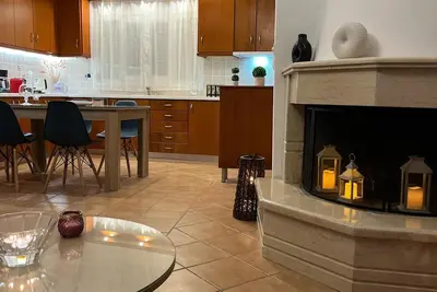 Image de Cozy 2 Bedroom Apartment in Spilia
