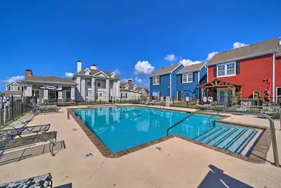 Image de Half-Mi to Grand Lake: Townhome w/ Hot Tub